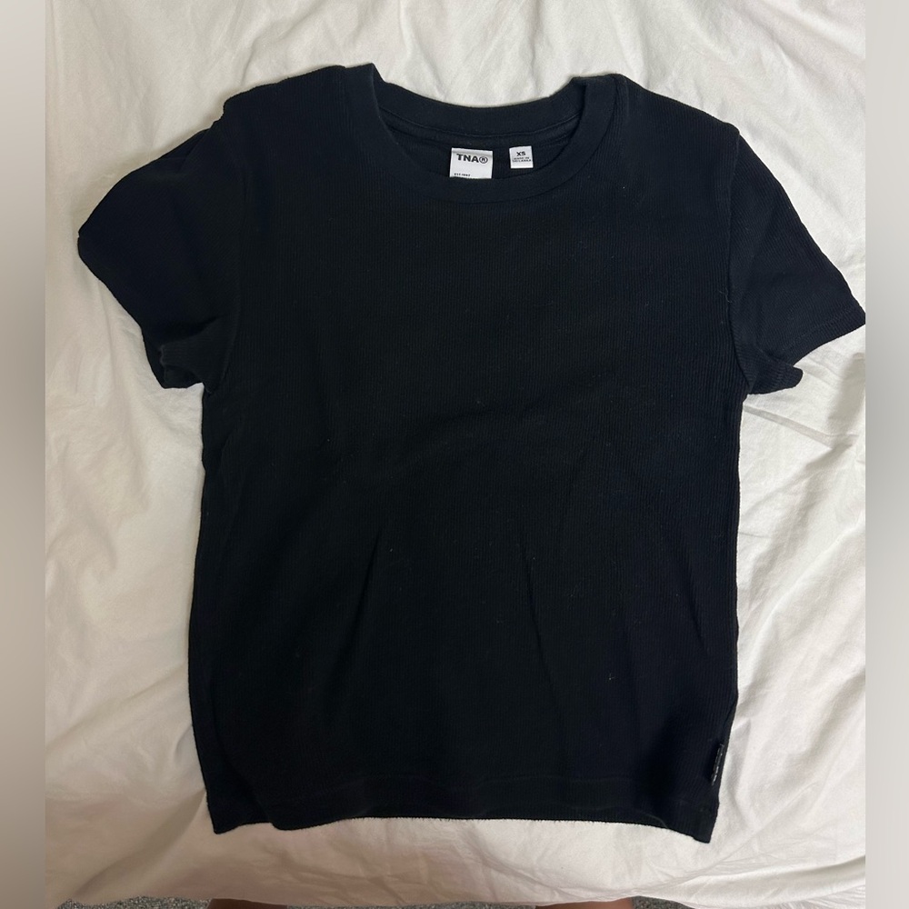 Aritzia TNA Crop Top